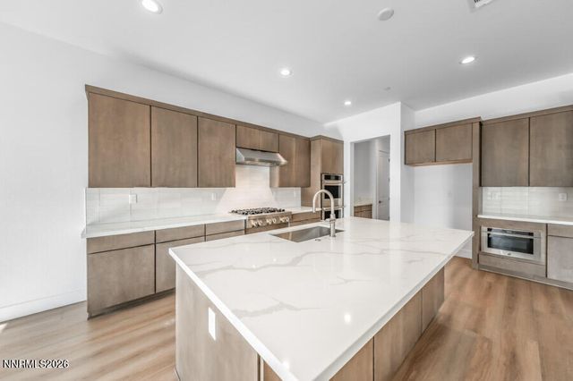 2400 Arrowroot Way Cinnamon 84, Sparks, NV 89441