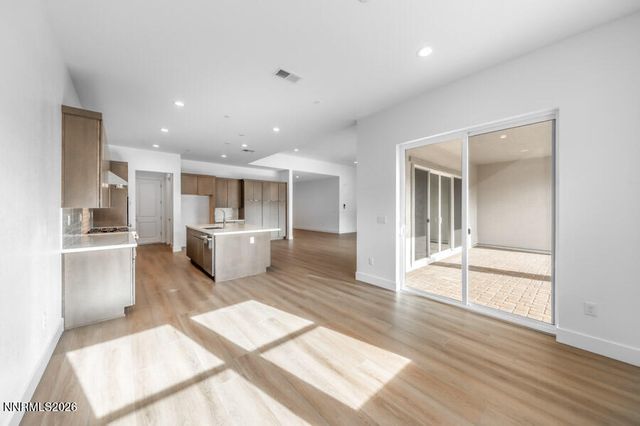 2400 Arrowroot Way Cinnamon 84, Sparks, NV 89441