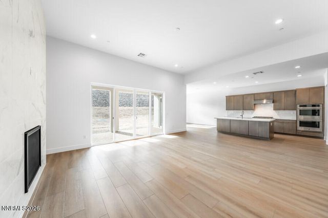 2400 Arrowroot Way Cinnamon 84, Sparks, NV 89441