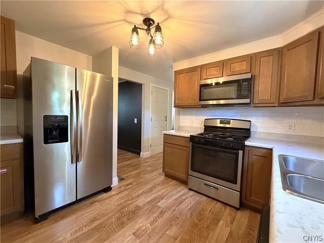 420 Richfield Boulevard, Salina, NY 13211