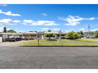 136 Ne ASH St, Sheridan, OR 97378