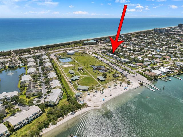 1819 Melaleuca Drive A And B, Fort Pierce, FL 34949