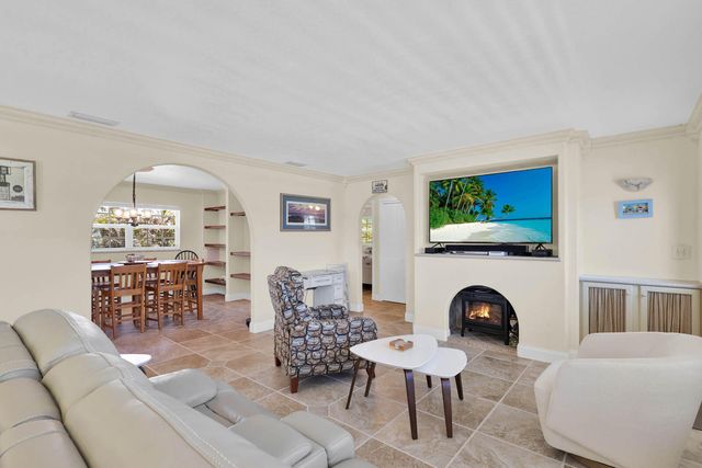 1819 Melaleuca Drive A And B, Fort Pierce, FL 34949