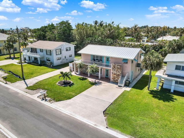 1819 Melaleuca Drive A And B, Fort Pierce, FL 34949