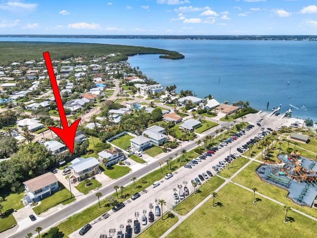 1819 Melaleuca Drive A And B, Fort Pierce, FL 34949