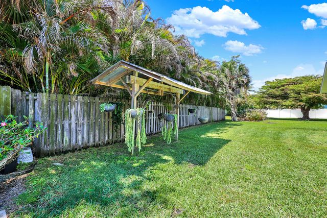 1819 Melaleuca Drive A And B, Fort Pierce, FL 34949