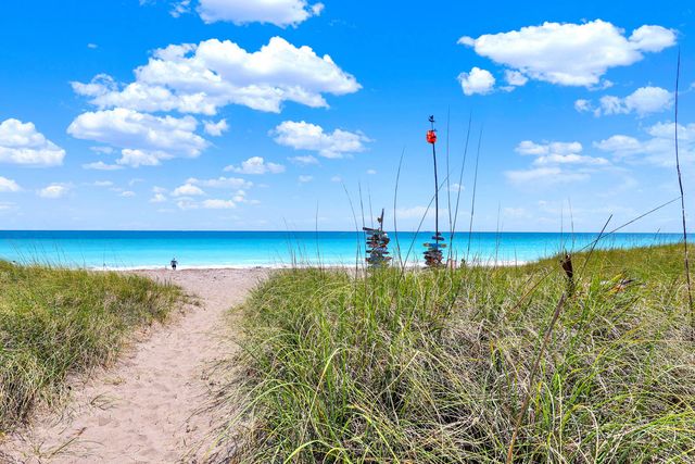 1819 Melaleuca Drive A And B, Fort Pierce, FL 34949