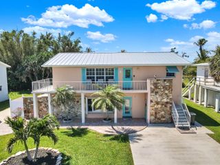 1819 Melaleuca Drive A And B, Fort Pierce, FL 34949
