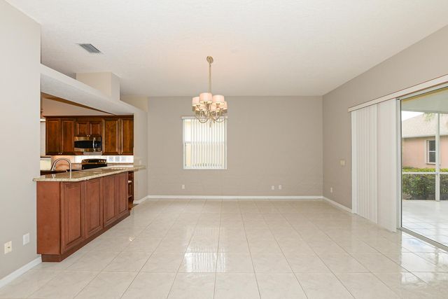 614 NW Monticello Place, Port St Lucie, FL 34986