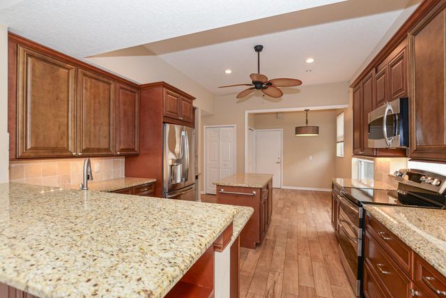 614 NW Monticello Place, Port St Lucie, FL 34986