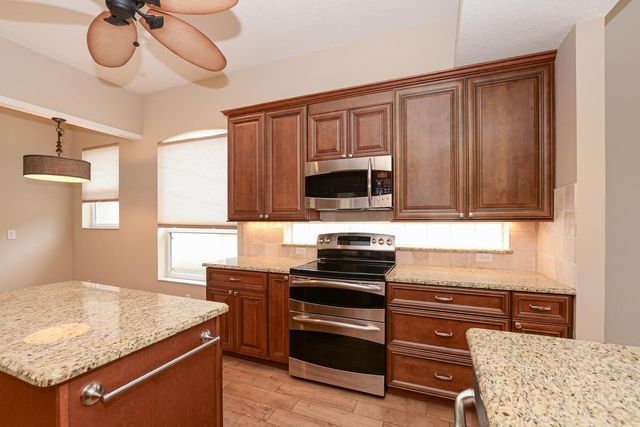 614 NW Monticello Place, Port St Lucie, FL 34986
