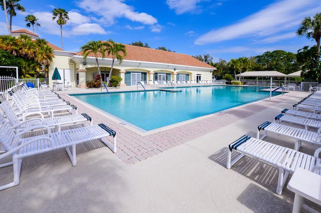 614 NW Monticello Place, Port St Lucie, FL 34986