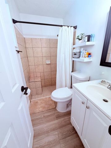 302 SW Whitmore Drive, Port St Lucie, FL 34984