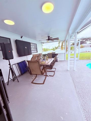 302 SW Whitmore Drive, Port St Lucie, FL 34984