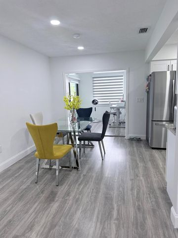 302 SW Whitmore Drive, Port St Lucie, FL 34984