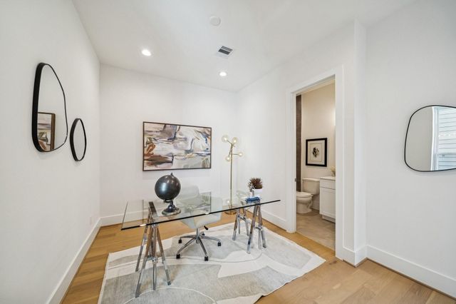 1403 W 21st St C, Houston, TX 77008