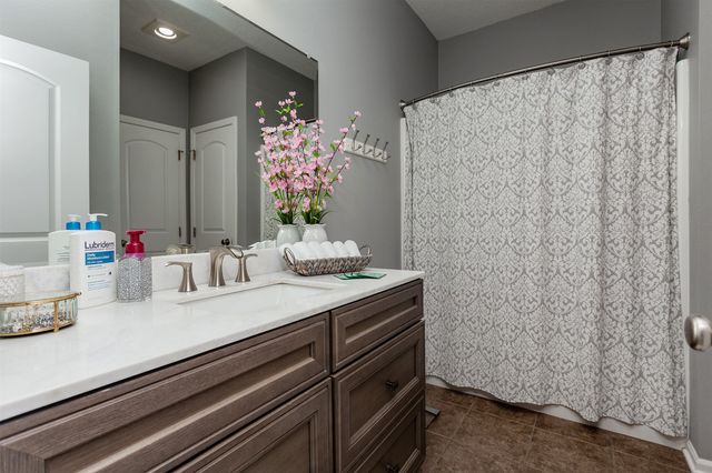 604 SE 18th Street, Grimes, IA 50111