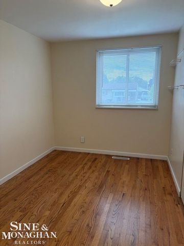 2331 Parliament Drive, Sterling Heights, MI 48310