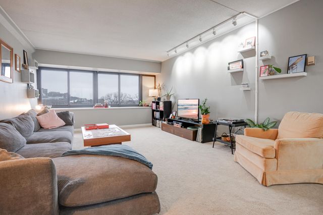 1920 S 1st Street 409, Minneapolis, MN 55454