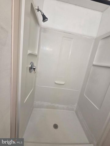 7212 LOST SPRING CT, Lanham, MD 20706