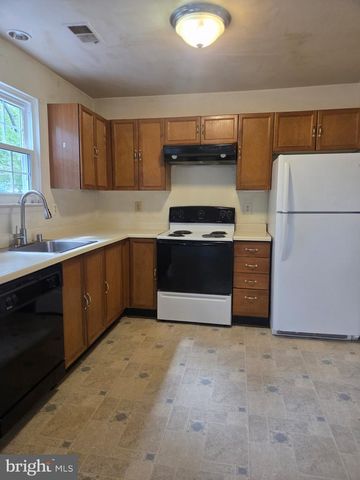 7212 LOST SPRING CT, Lanham, MD 20706