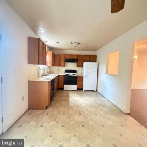 7212 LOST SPRING CT, Lanham, MD 20706