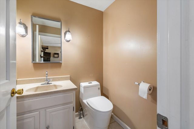 391 Providence Rd 1, Grafton, MA 01560