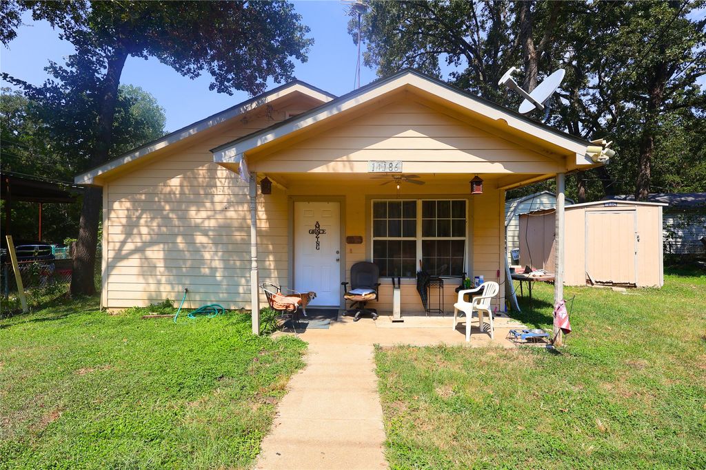 14186 Austin Street, Log Cabin, TX 75148