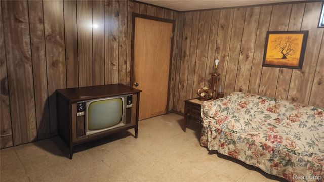 4107 Park Forest Drive, Flint, MI 48507