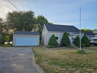 27 Clifton Avenue, Coventry, RI 02816