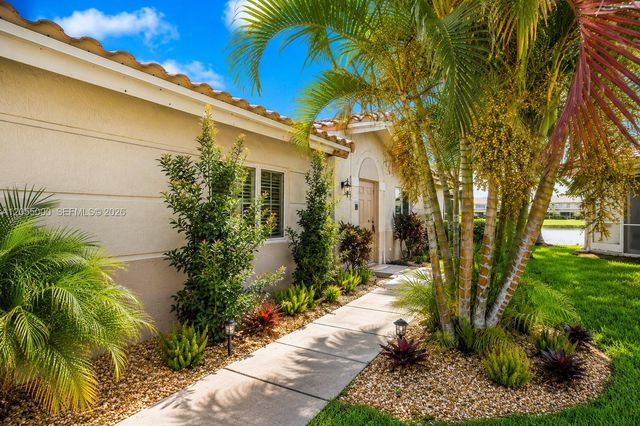 4952 SW 32nd Avenue 140, Dania Beach, FL 33312