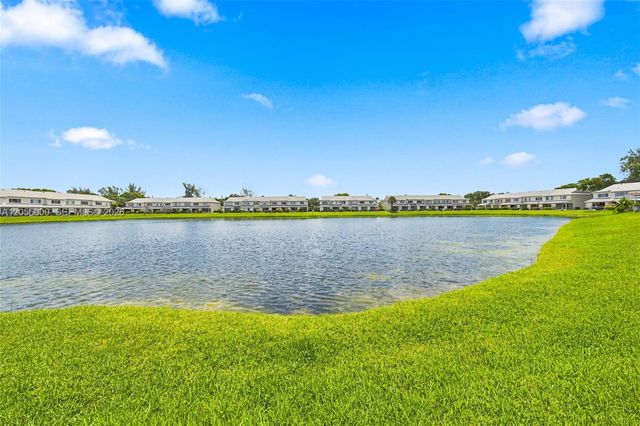 4952 SW 32nd Avenue 140, Dania Beach, FL 33312