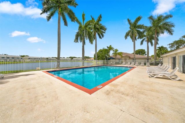 4952 SW 32nd Avenue 140, Dania Beach, FL 33312