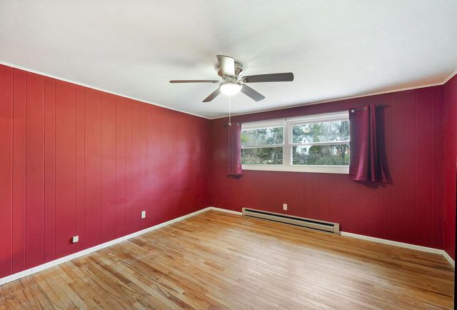 1157 Forest COURT, Hubertus, WI 53033