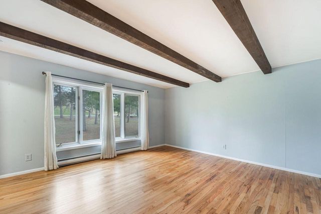 1157 Forest COURT, Hubertus, WI 53033