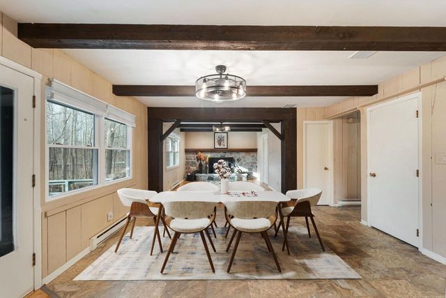 1157 Forest COURT, Hubertus, WI 53033