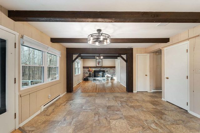 1157 Forest COURT, Hubertus, WI 53033