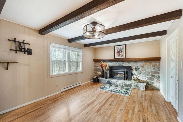 1157 Forest COURT, Hubertus, WI 53033