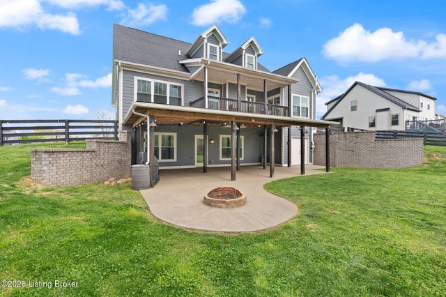 1211 Summit Parks Dr, La Grange, KY 40031