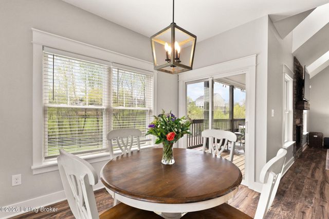 1211 Summit Parks Dr, La Grange, KY 40031