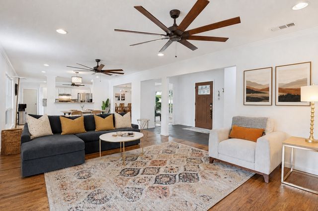 4236 Shannon Drive, Fort Worth, TX 76116