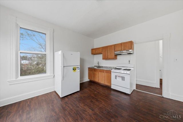 1044 Rosemont Avenue, Cincinnati, OH 45205