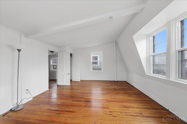 1044 Rosemont Avenue, Cincinnati, OH 45205