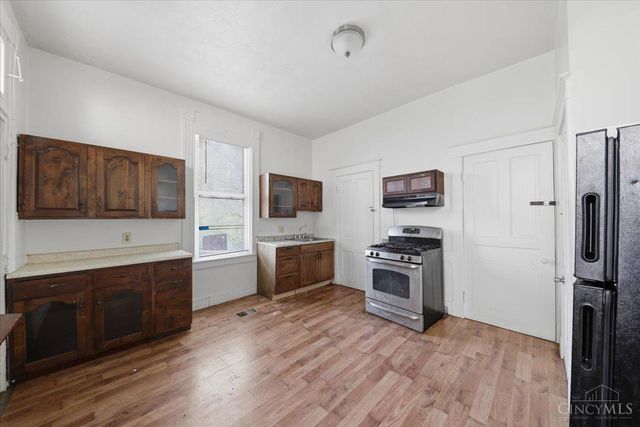 1044 Rosemont Avenue, Cincinnati, OH 45205