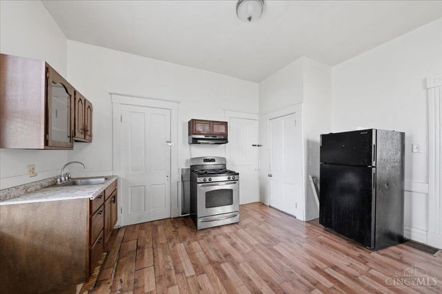 1044 Rosemont Avenue, Cincinnati, OH 45205