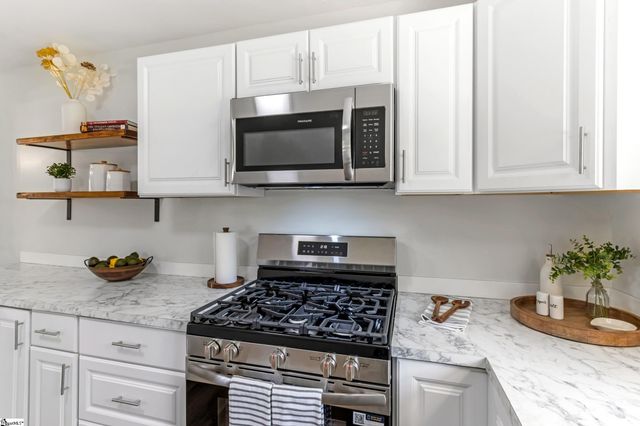 230 Foxhall Road, Spartanburg, SC 29306