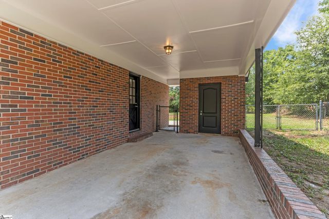230 Foxhall Road, Spartanburg, SC 29306