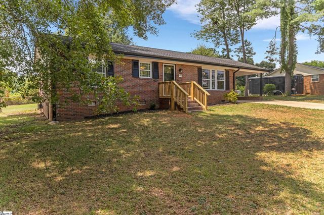 230 Foxhall Road, Spartanburg, SC 29306