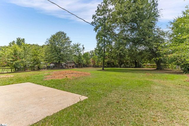 230 Foxhall Road, Spartanburg, SC 29306