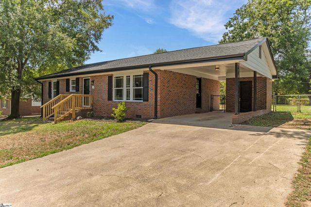 230 Foxhall Road, Spartanburg, SC 29306